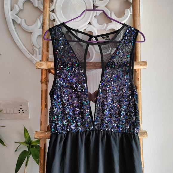 Forever 21 Sheer Party Dress - Picture 4 of 16